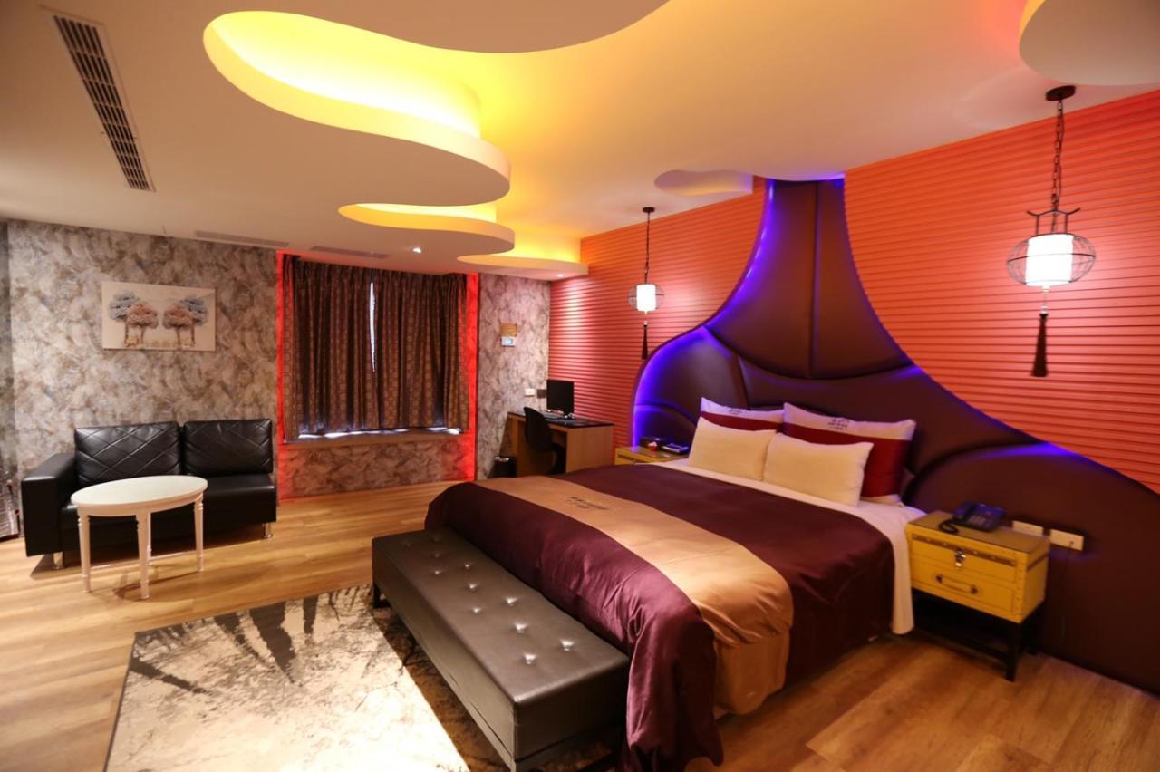 Yosemite Motel - Taiyuan Branch Taichung Exteriör bild
